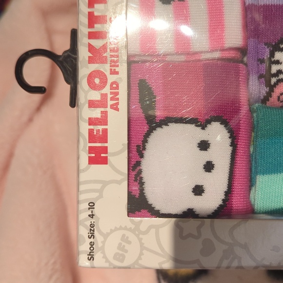 Hello Kitty and friends pack of 7 socks - Picture 2 of 4